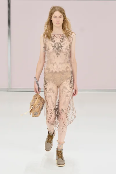 Look 44